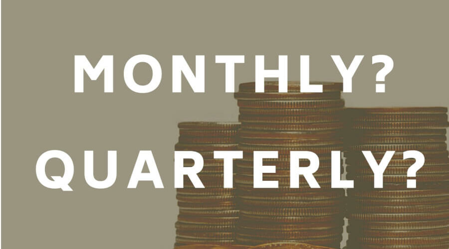 monthly-dividends-vs-quarterly-featured